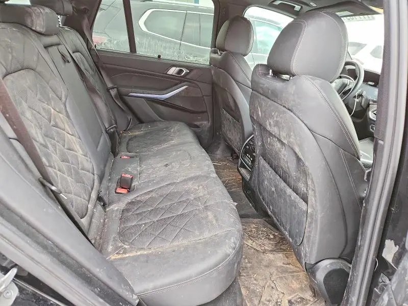2023 BMW X5   