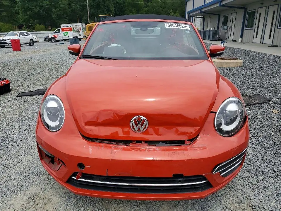 2017 VOLKSWAGEN BEETLE S/SE  