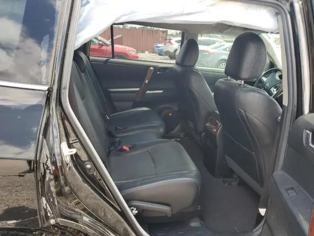 2013 TOYOTA HIGHLANDER LIMITED  