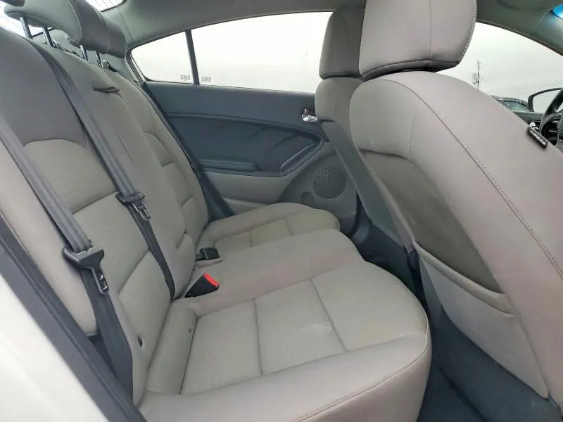 2016 KIA FORTE LX  