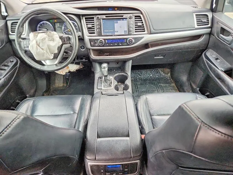 2015 TOYOTA HIGHLANDER XLE  