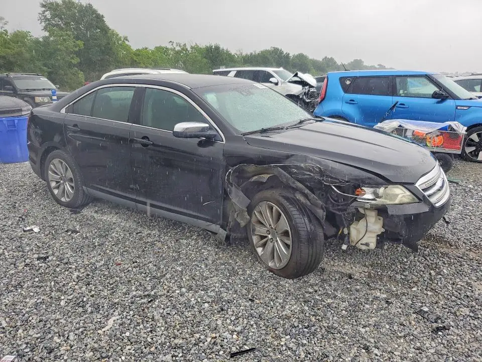 2010 FORD TAURUS LIMITED  
