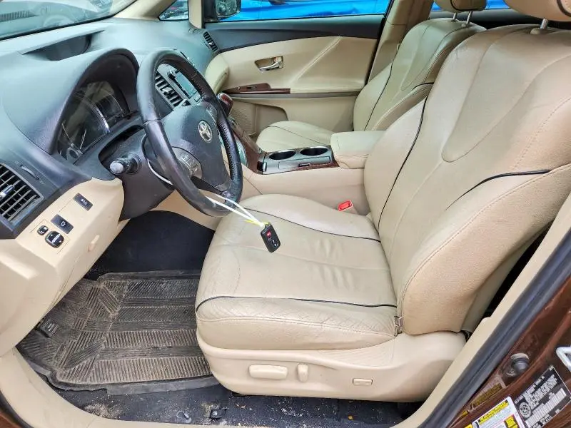2010 TOYOTA VENZA AWD V6  