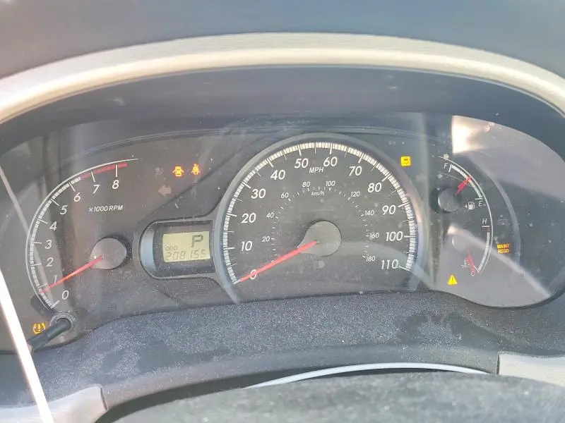 2013 TOYOTA SIENNA LE  