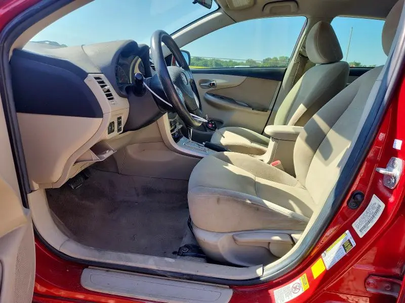 2013 TOYOTA COROLLA LE  