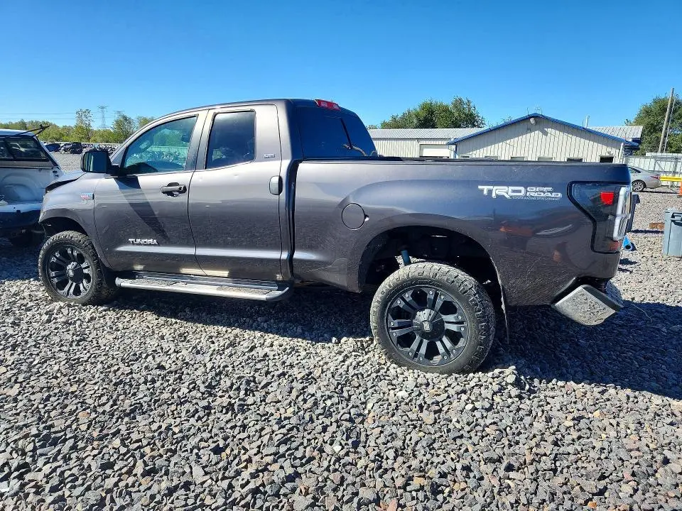 2011 TOYOTA TUNDRA DOUBLE CAB SR5  