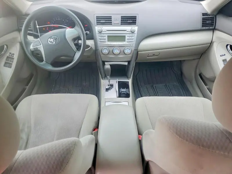2011 TOYOTA CAMRY LE  