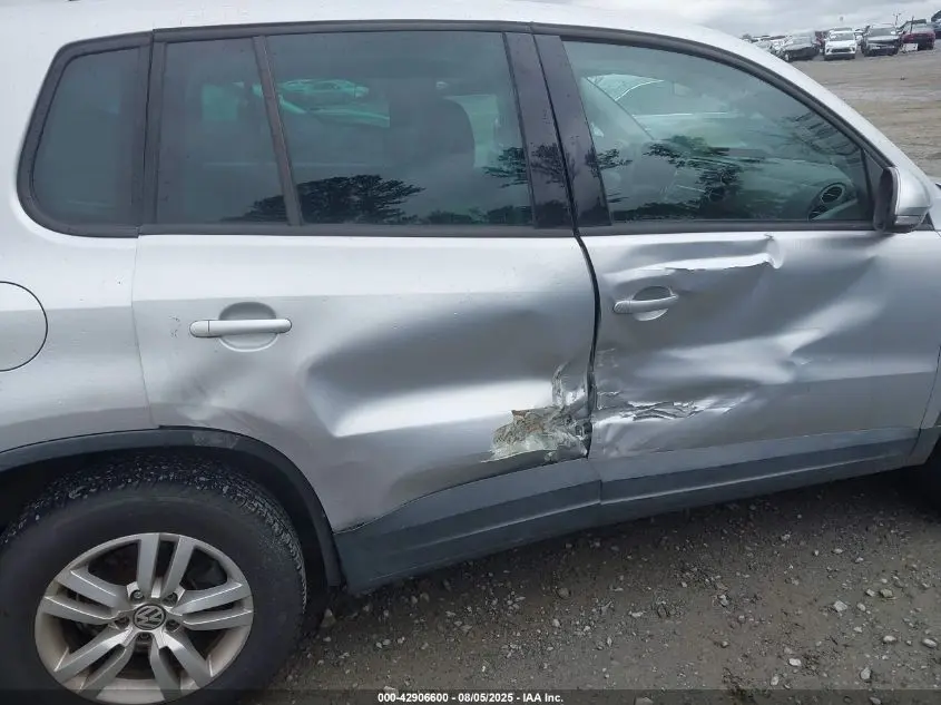 2012 VOLKSWAGEN TIGUAN LE