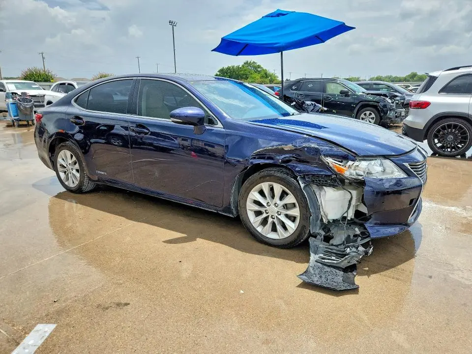 2013 LEXUS ES 300H  