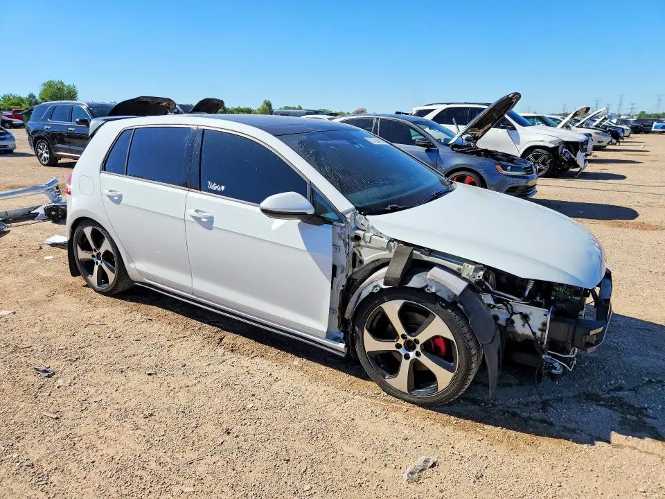 2015 VOLKSWAGEN GTI   