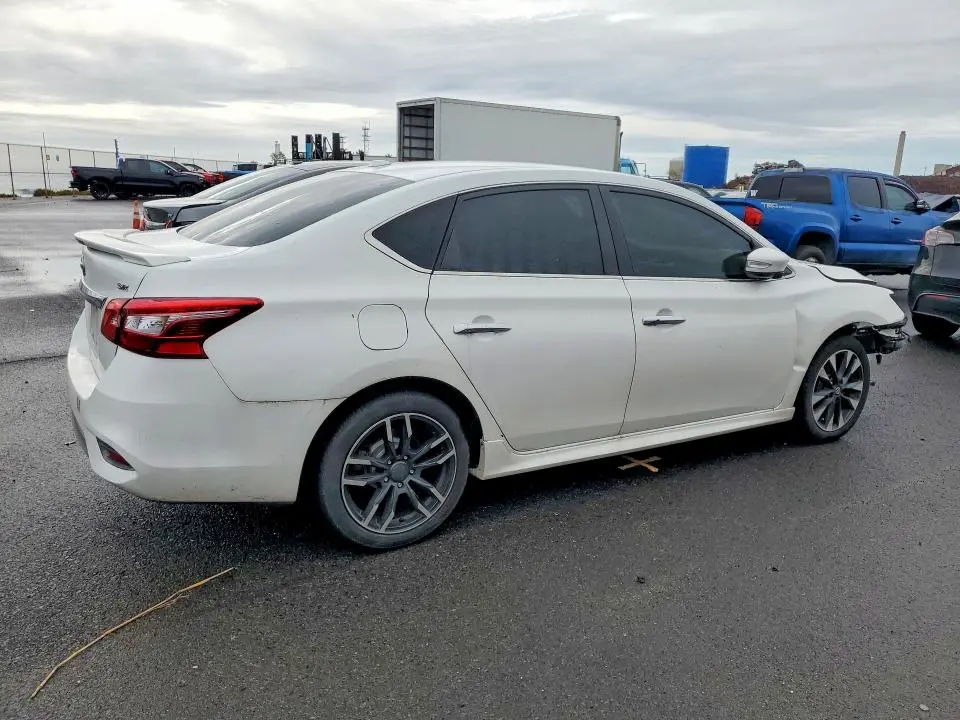 2016 NISSAN SENTRA SR  