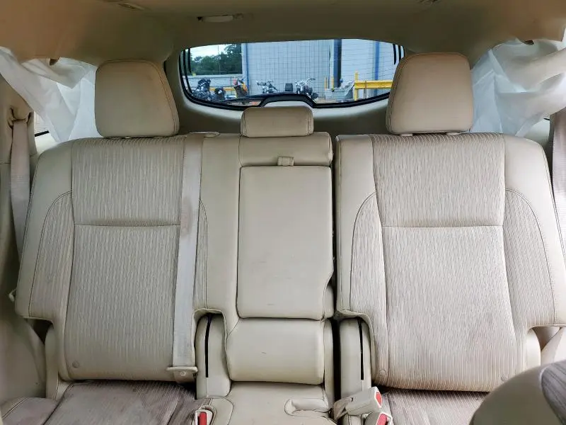 2015 TOYOTA HIGHLANDER LE  