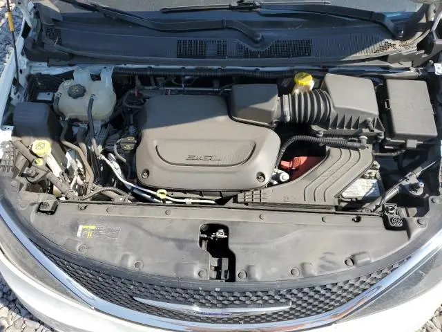 2020 CHRYSLER VOYAGER LX  