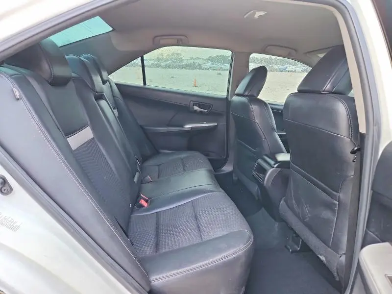 2014 TOYOTA CAMRY SE  