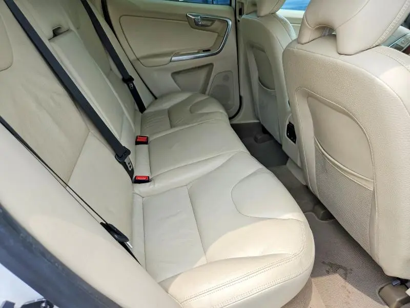 2012 VOLVO XC60 3.2  