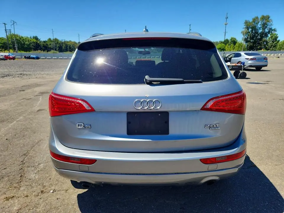 2011 AUDI Q5 PREMIUM PLUS  