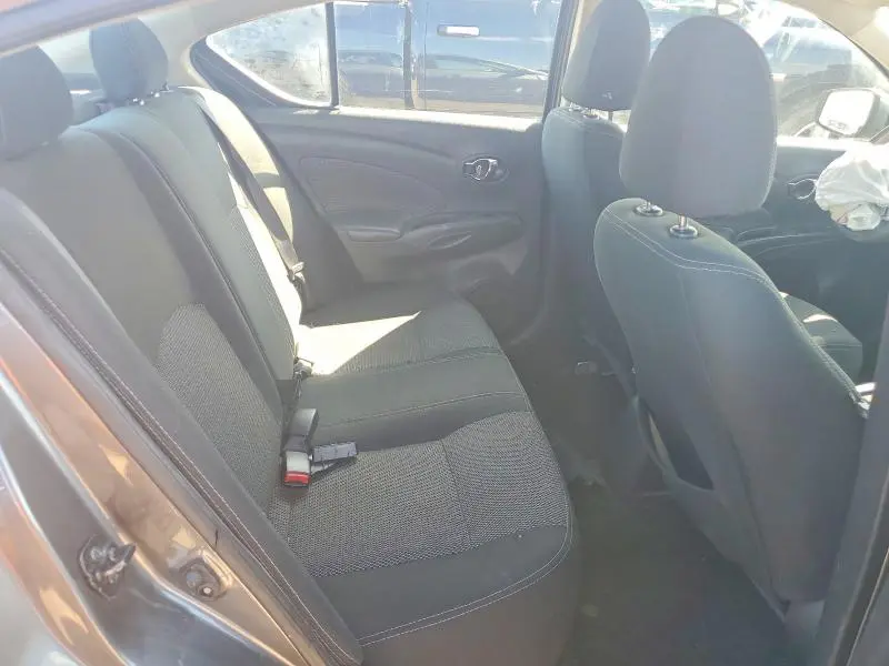 2019 NISSAN VERSA SV  