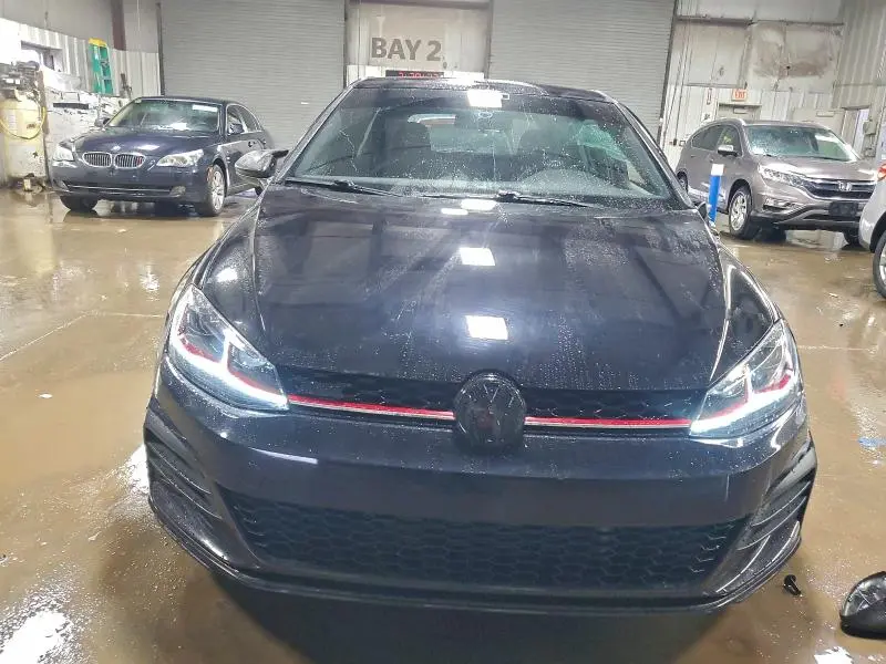 2018 VOLKSWAGEN GTI S/SE  
