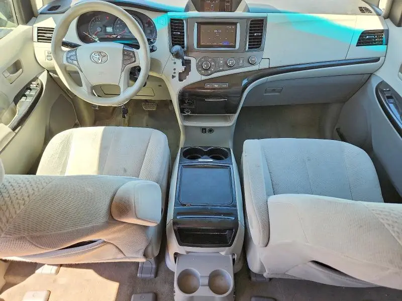 2012 TOYOTA SIENNA LE  