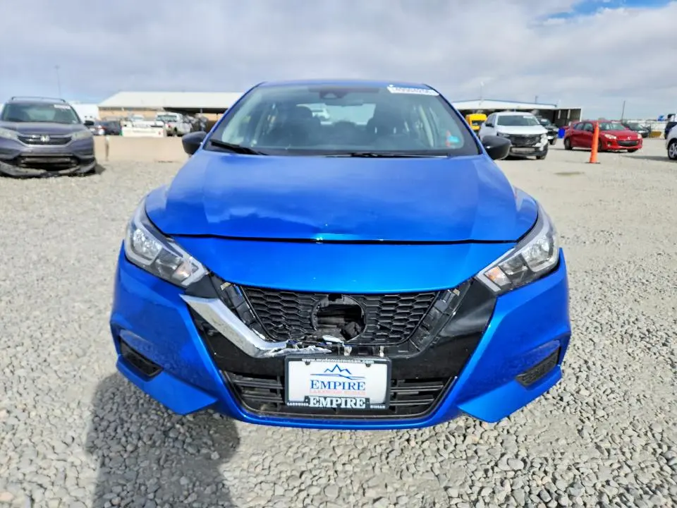 2020 NISSAN VERSA S  