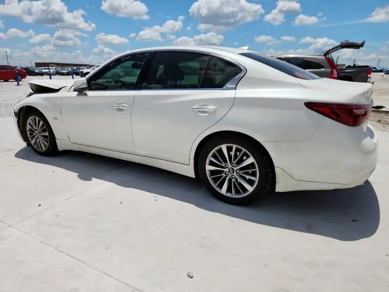 2018 INFINITI Q50 LUXE  