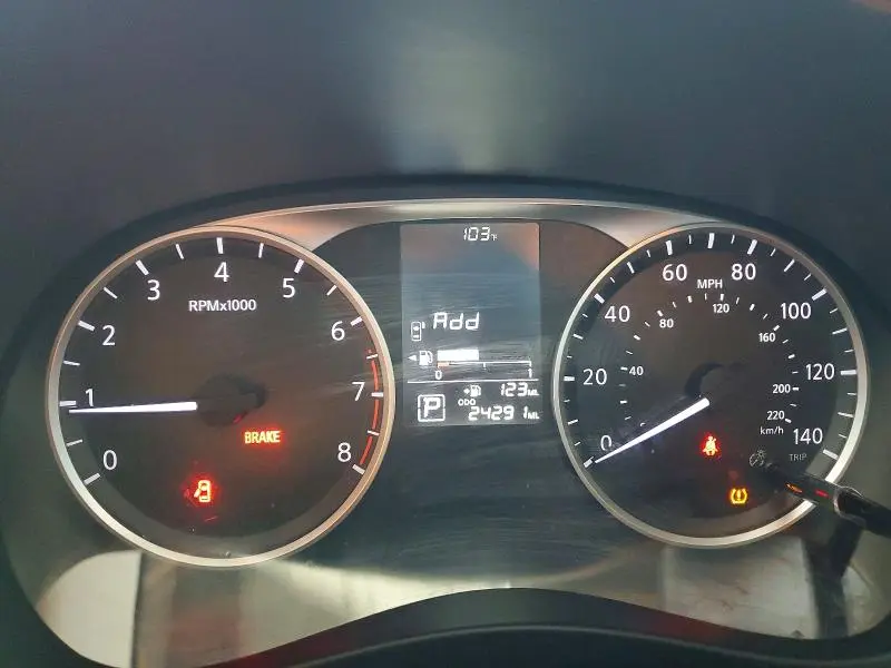 2022 NISSAN KICKS S  