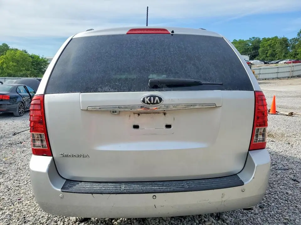 2014 KIA SEDONA LX  