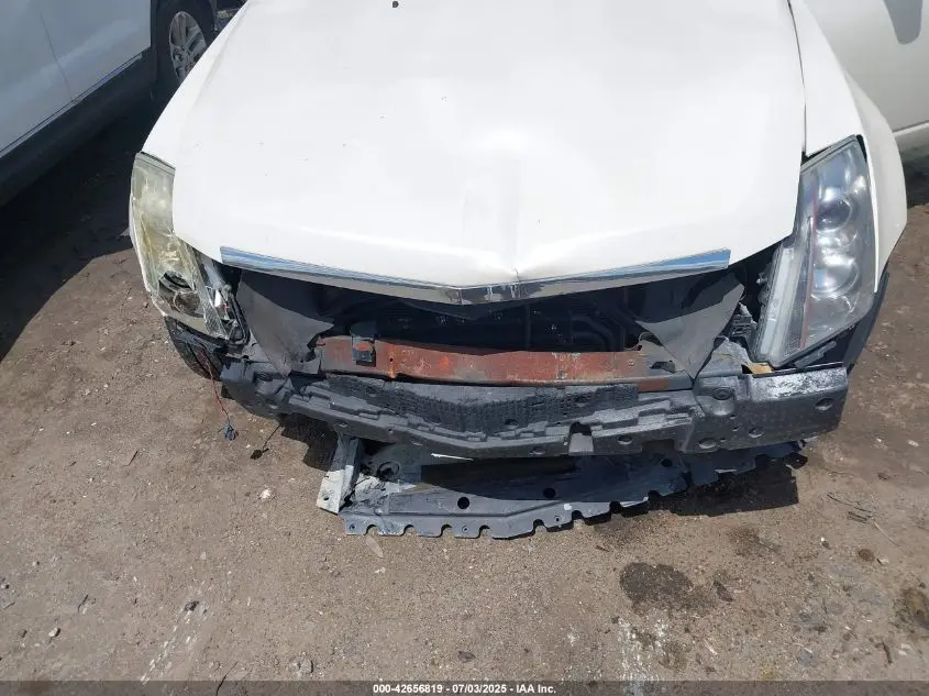 2010 CADILLAC CTS LUXURY