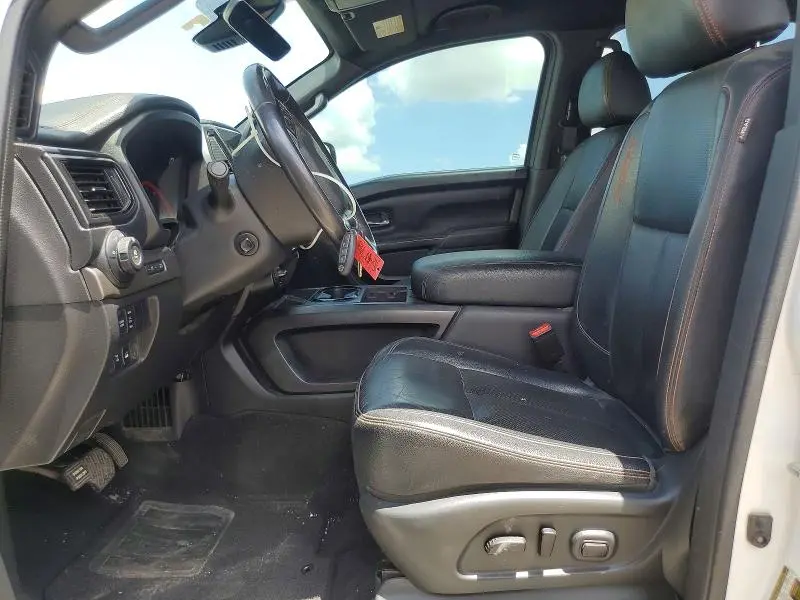 2023 NISSAN TITAN PRO-4X  