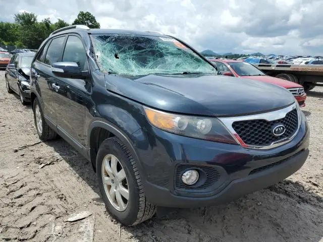 2013 KIA SORENTO LX  