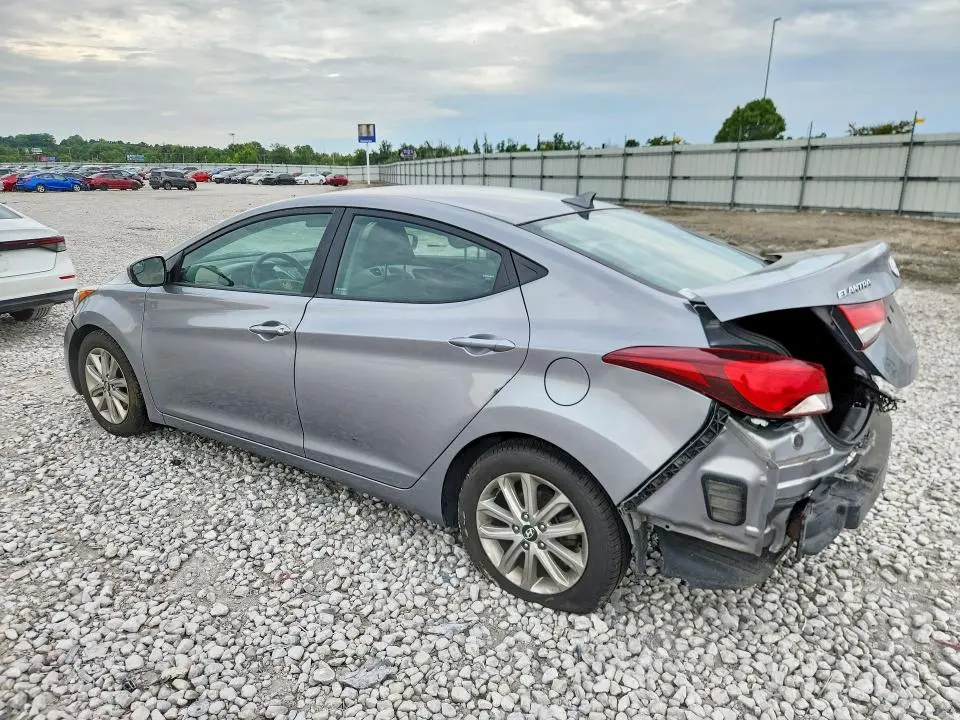 2015 HYUNDAI ELANTRA SE  