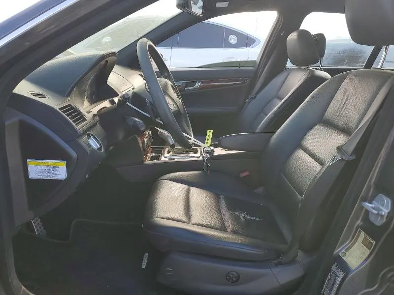 2011 MERCEDES-BENZ C 300  