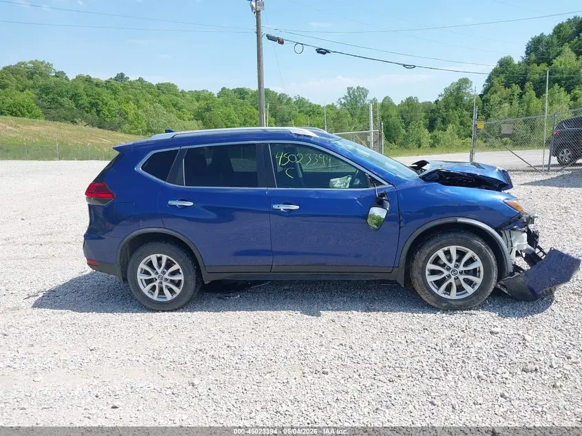 2017 NISSAN ROGUE SV