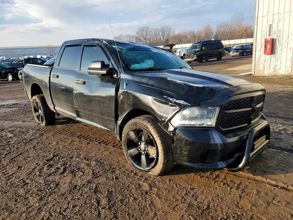 2014 RAM 1500 ST  