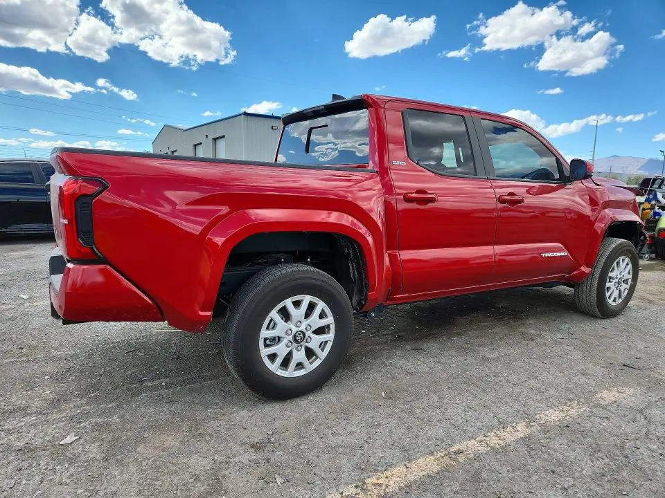 2025 TOYOTA TACOMA SR5  