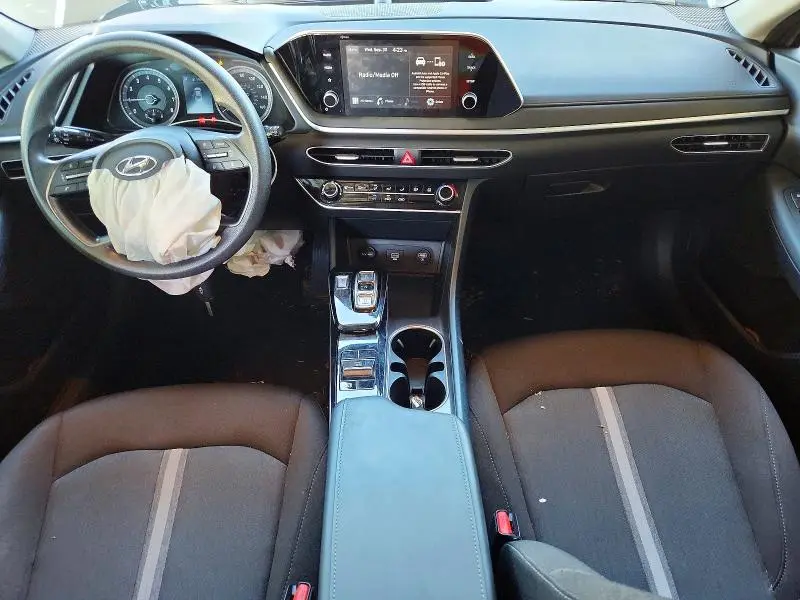 2020 HYUNDAI SONATA SE  