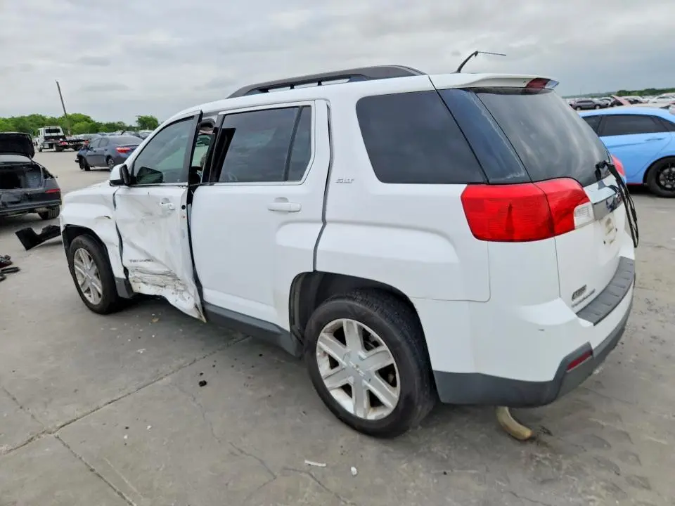 2010 GMC TERRAIN SLT  