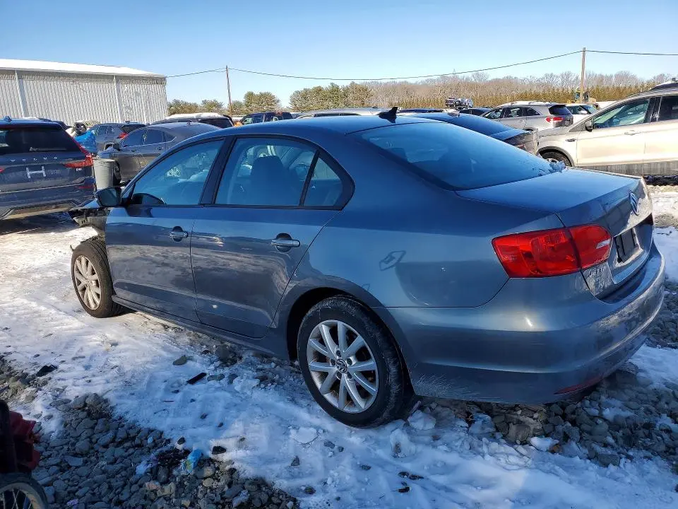 2012 VOLKSWAGEN JETTA SE  