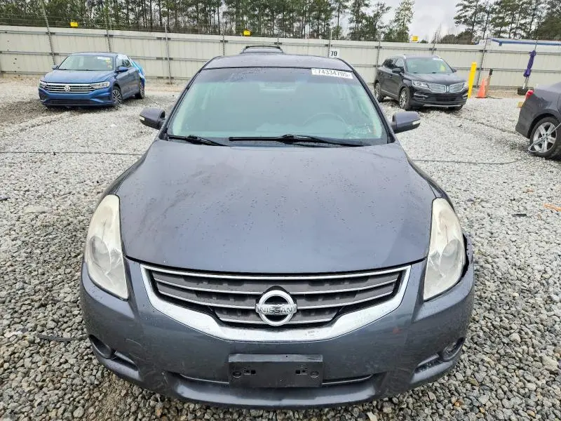 2010 NISSAN ALTIMA SR  