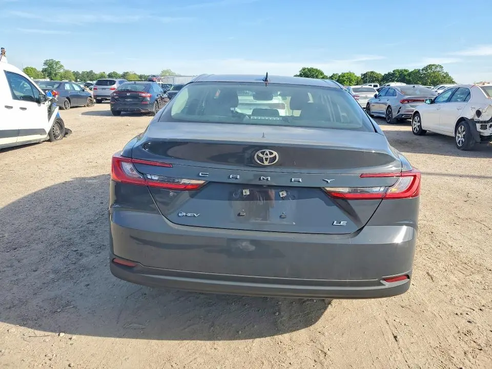 2025 TOYOTA CAMRY LE  