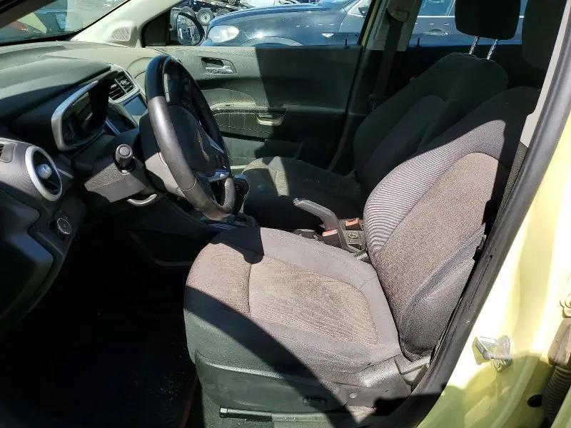 2017 CHEVROLET SONIC LT  