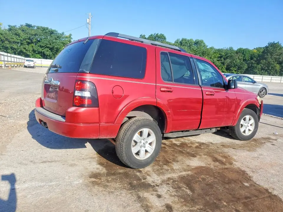 2010 FORD EXPLORER XLT  
