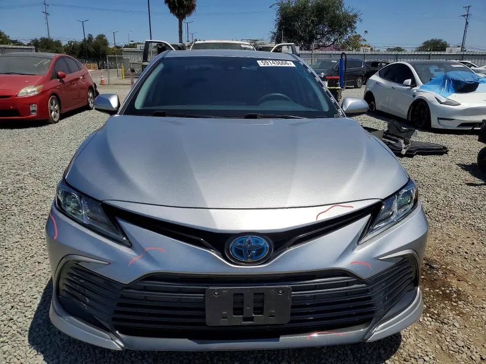 2022 TOYOTA CAMRY LE  
