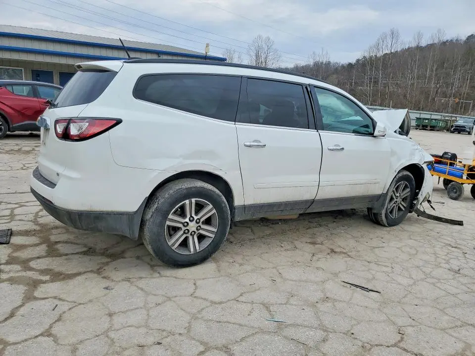 2017 CHEVROLET TRAVERSE LT  