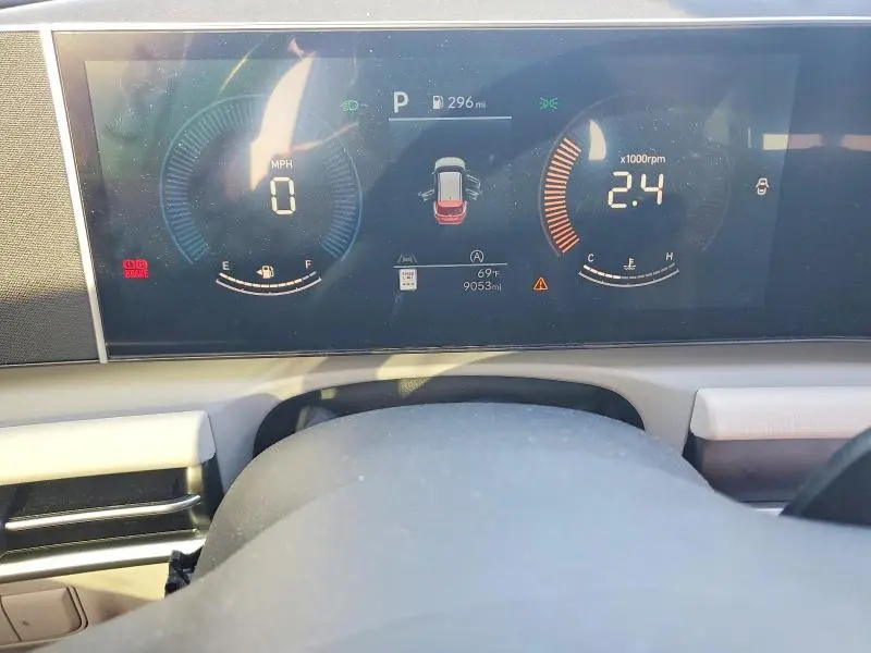 2025 HYUNDAI TUCSON SEL  