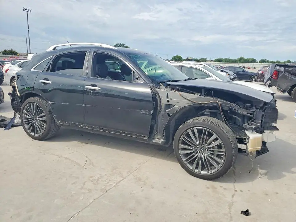 2017 INFINITI QX70 BASE  