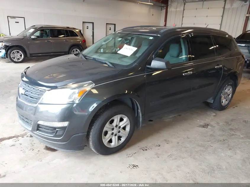 2013 CHEVROLET TRAVERSE LS