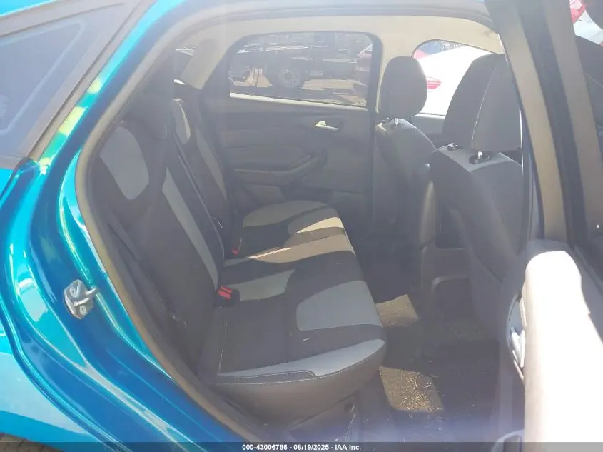 2014 FORD FOCUS SE