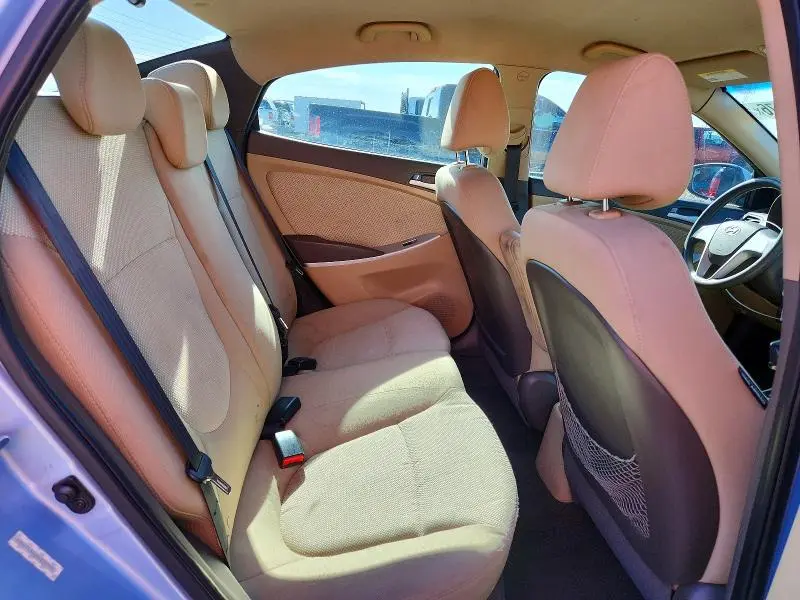 2013 HYUNDAI ACCENT GLS  