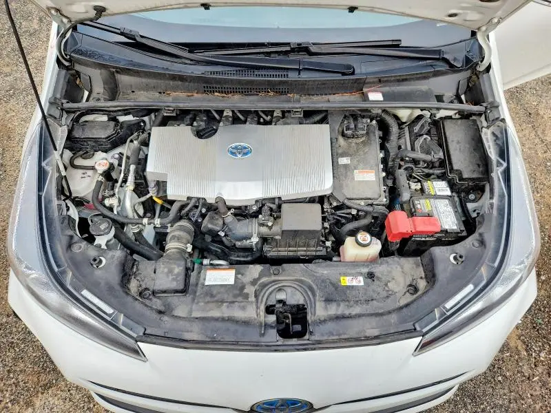 2021 TOYOTA PRIUS LE  